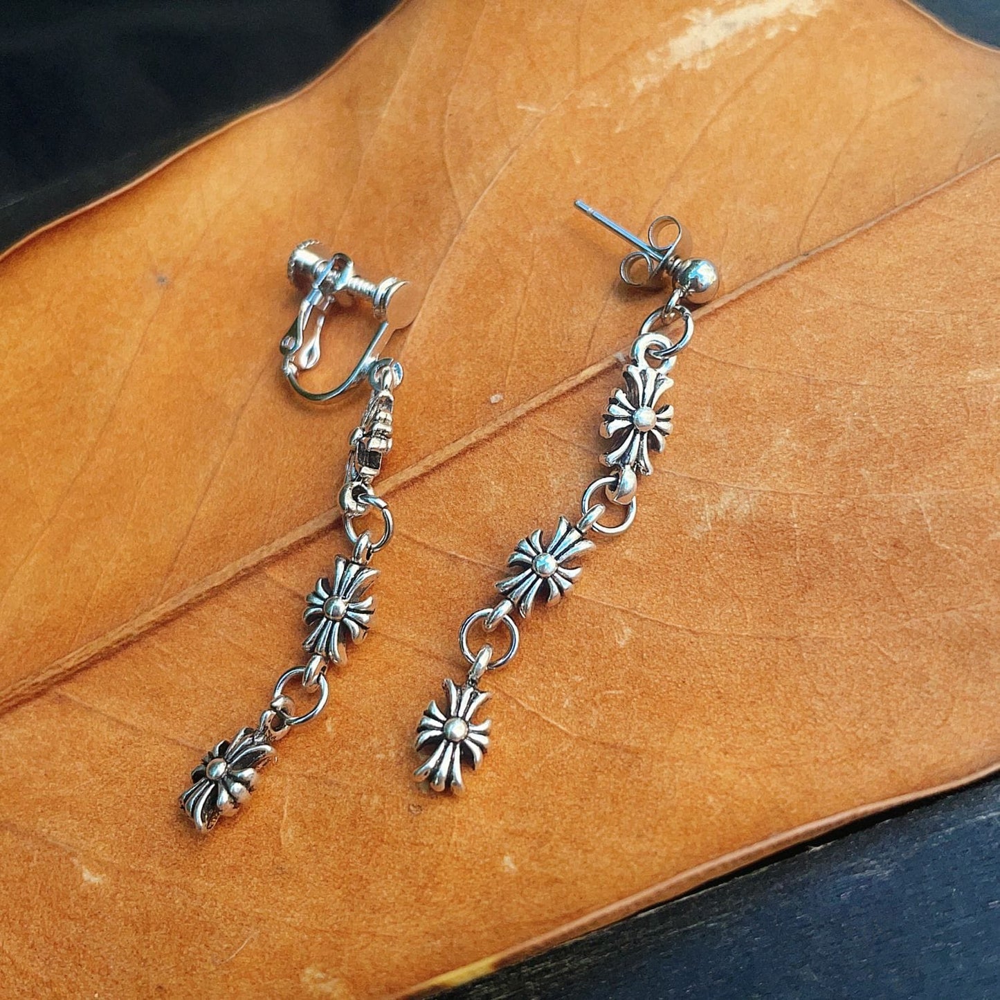 CORTIS MARTIN EARRINGS STAINLESS STEEL
