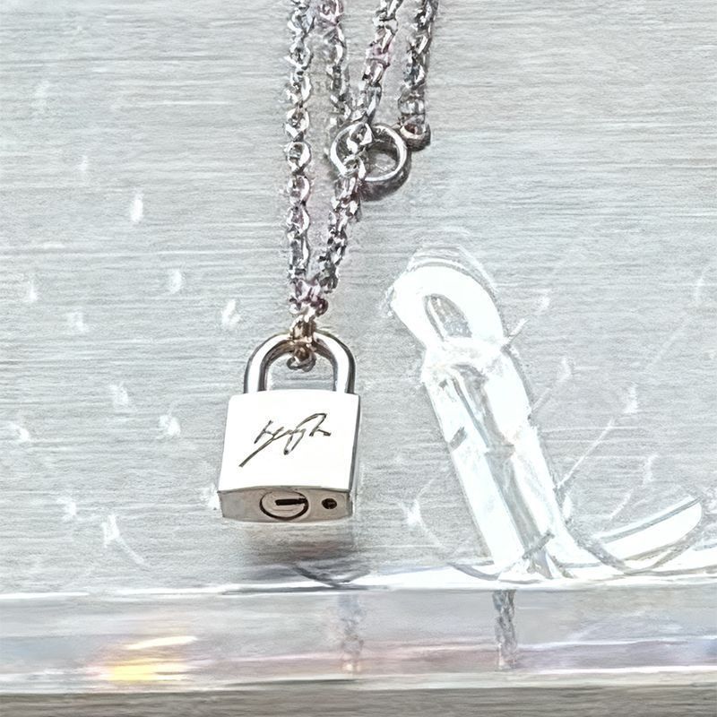STRAY KIDS HYUNJIN NECKLACE