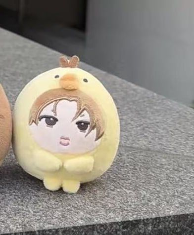 LNGSHOT PLUSH KEYCHAINS